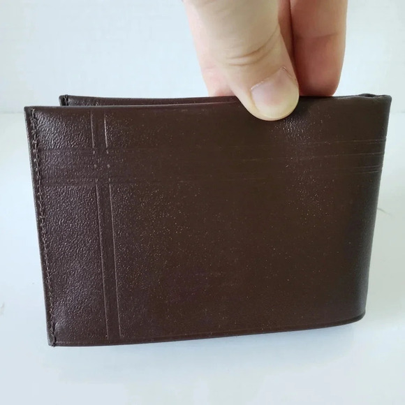 Winfield Steerhide Canada Brown  Leather Billfold Wallet. - Picture 2 of 5